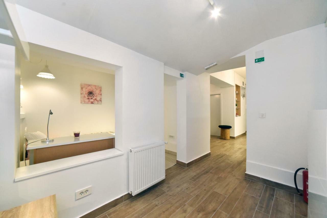 Ban Jelacic Apartment Zagreb Ngoại thất bức ảnh